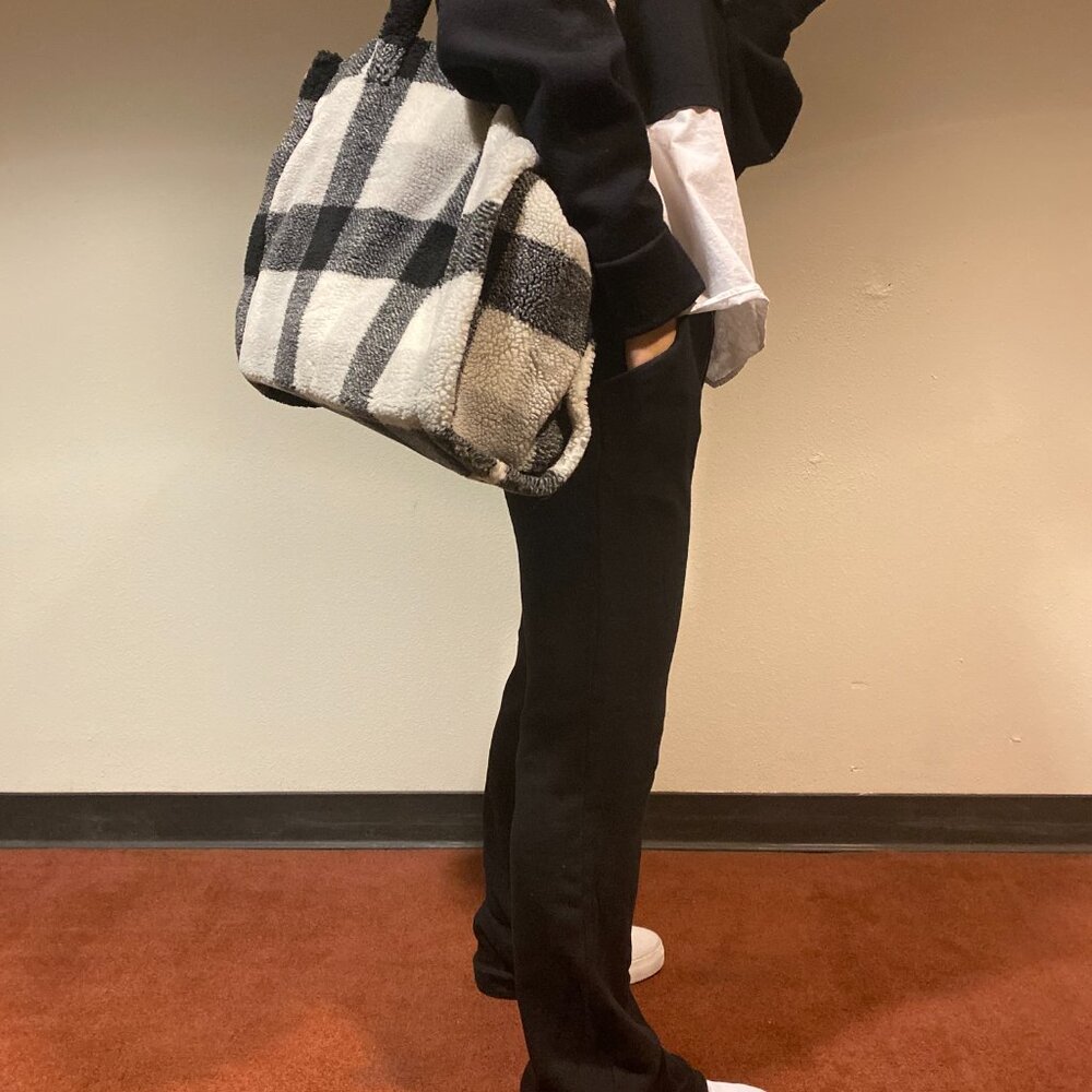 Stand Studio Lola Check Faux Fur Shearling Big Tote Shoulder Bag - Picture 3 of 16